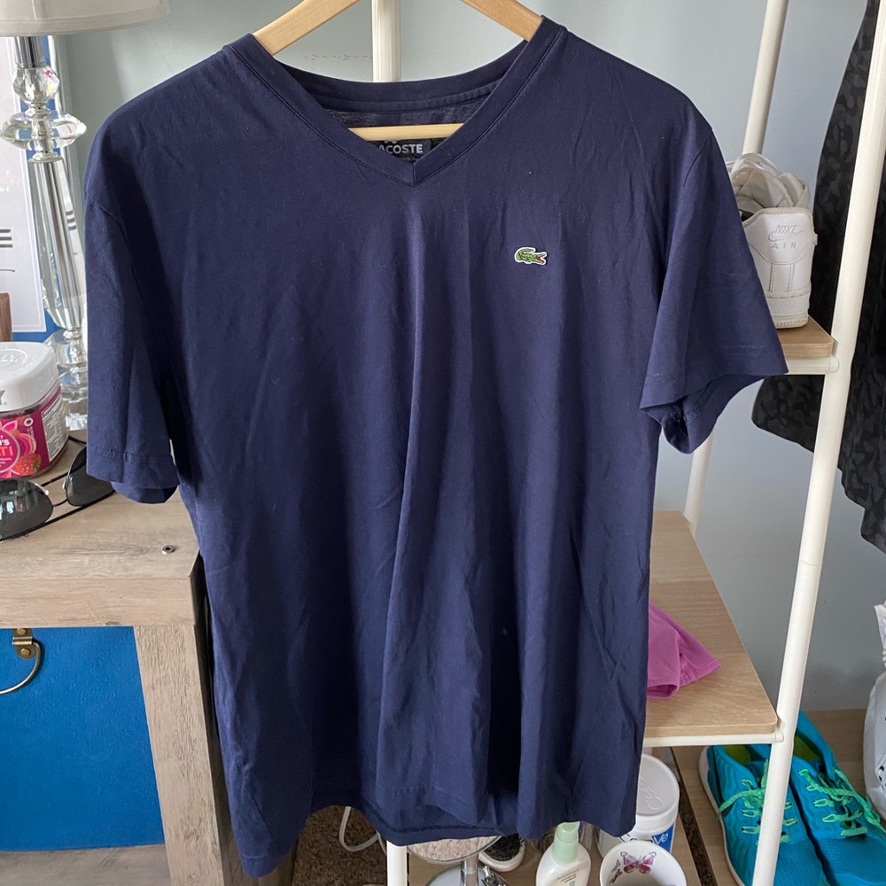 Lightweight V neck